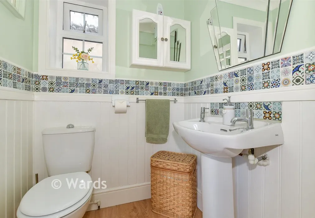 En-Suite Cloakroom - Beacon Way, Lympne, Kent - Wards of Kent