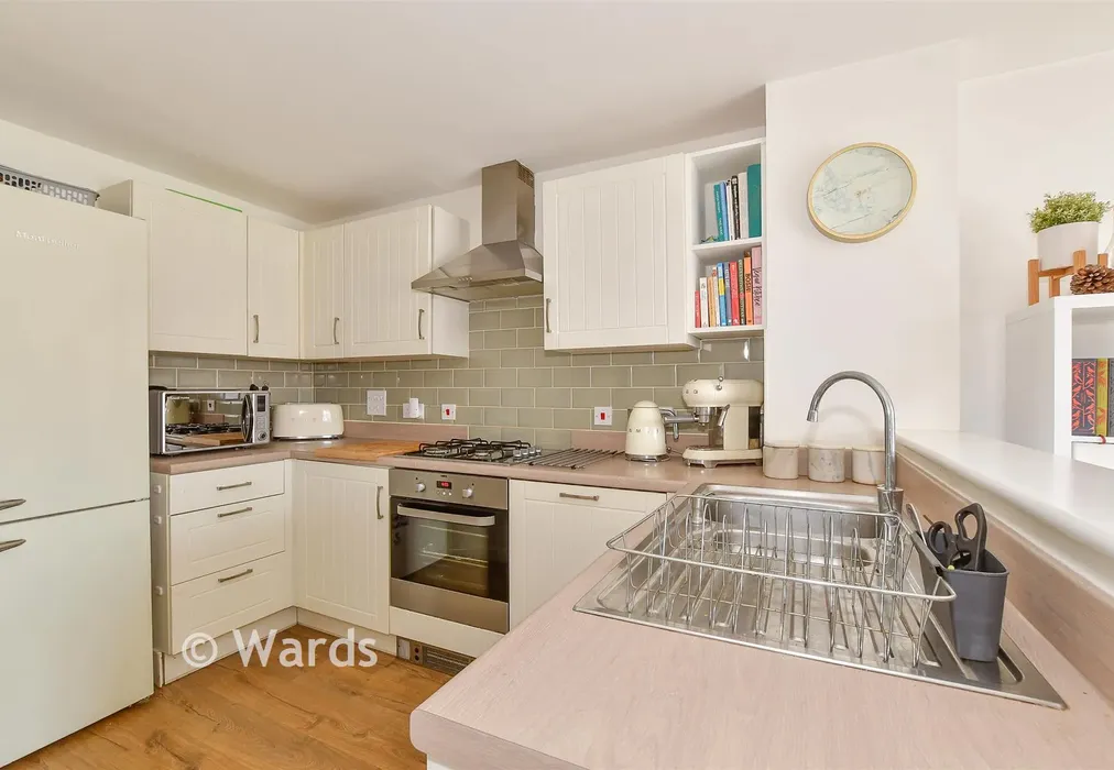 Kitchen - Woodpecker Way, Hythe, Kent - Wards of Kent