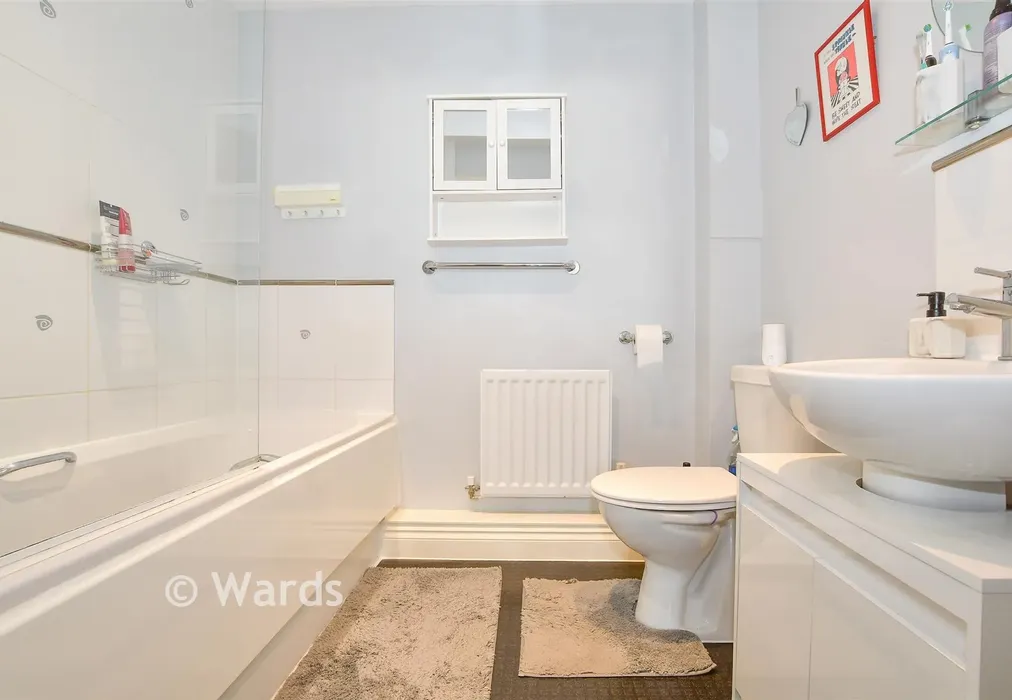 Bathroom - Clifford Way, Maidstone, Kent - Wards of Kent