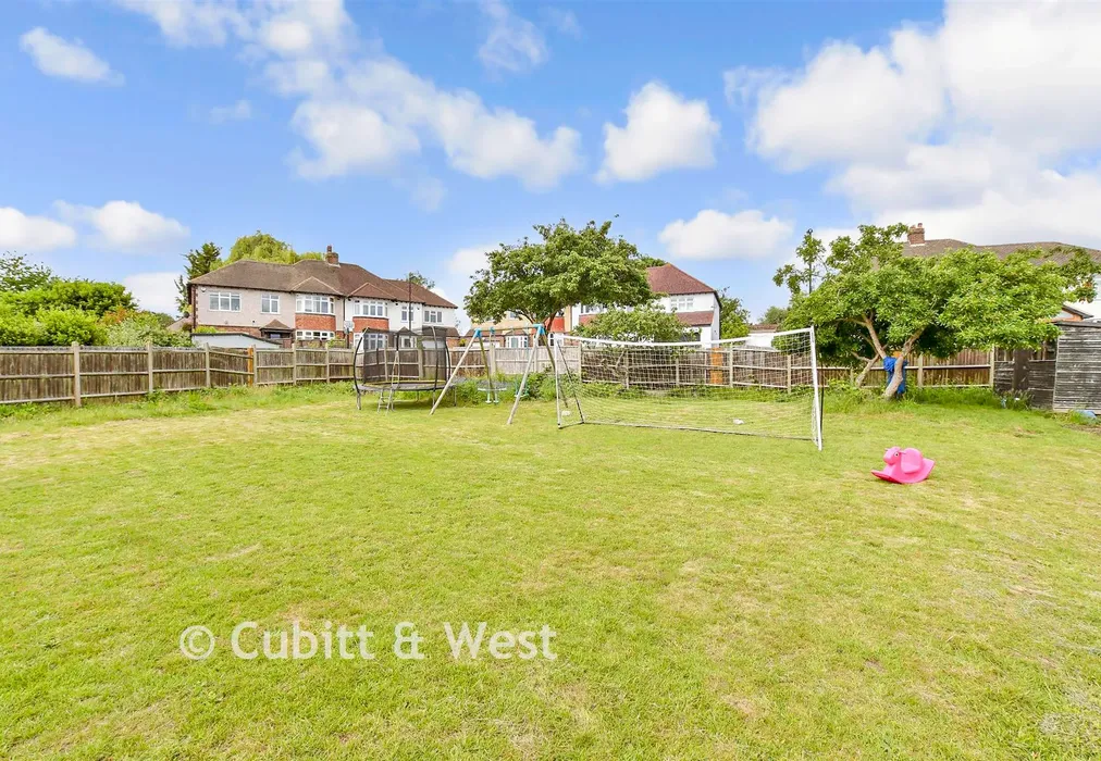 Rear Garden - Addisons Close, Shirley, Croydon, Surrey - Wards of Kent