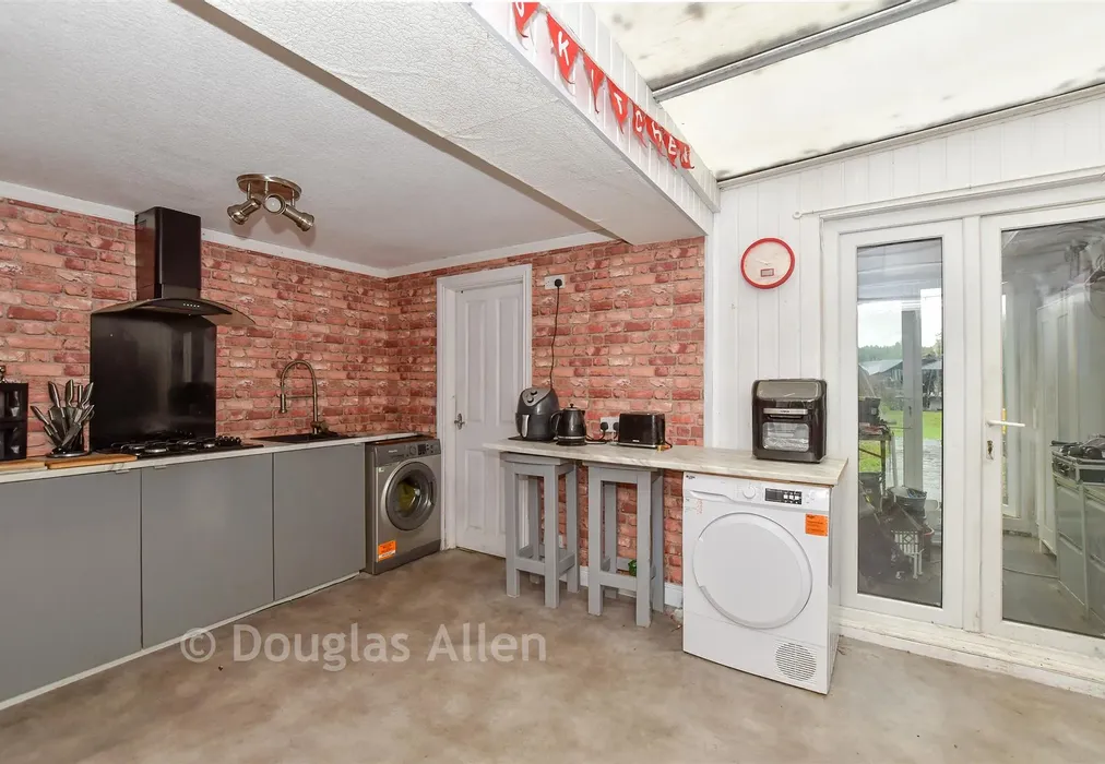Kitchen - Church End Lane, Runwell, Wickford, Essex - Wards of Kent
