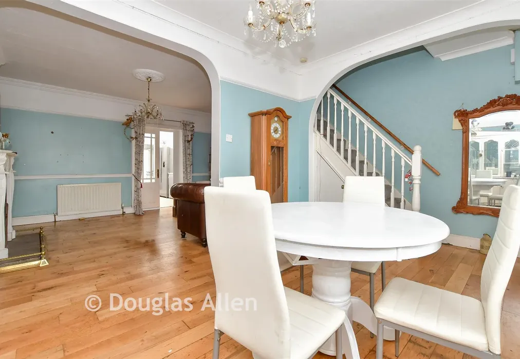 Dining Area - Church End Lane, Runwell, Wickford, Essex - Wards of Kent