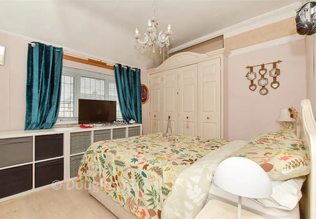 Bedroom 1 - Church End Lane, Runwell, Wickford, Essex - Wards of Kent