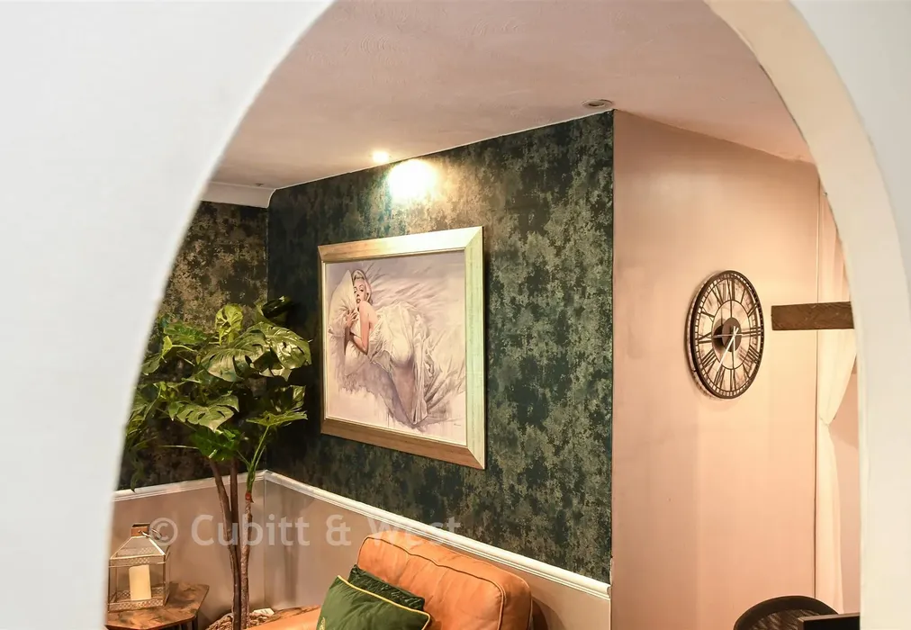 Internal Lifestyle Photograph - The Woodlands, Smallfield, Surrey - Wards of Kent