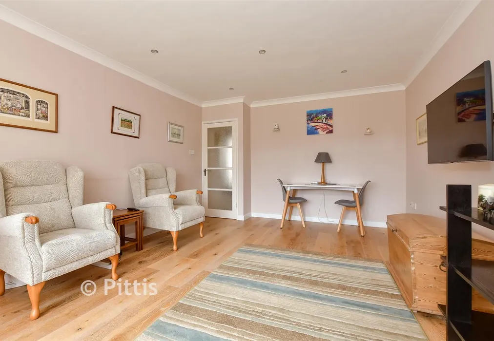 Lounge/ Dining Room - Stenbury View, Wroxall, Isle of Wight - Wards of Kent