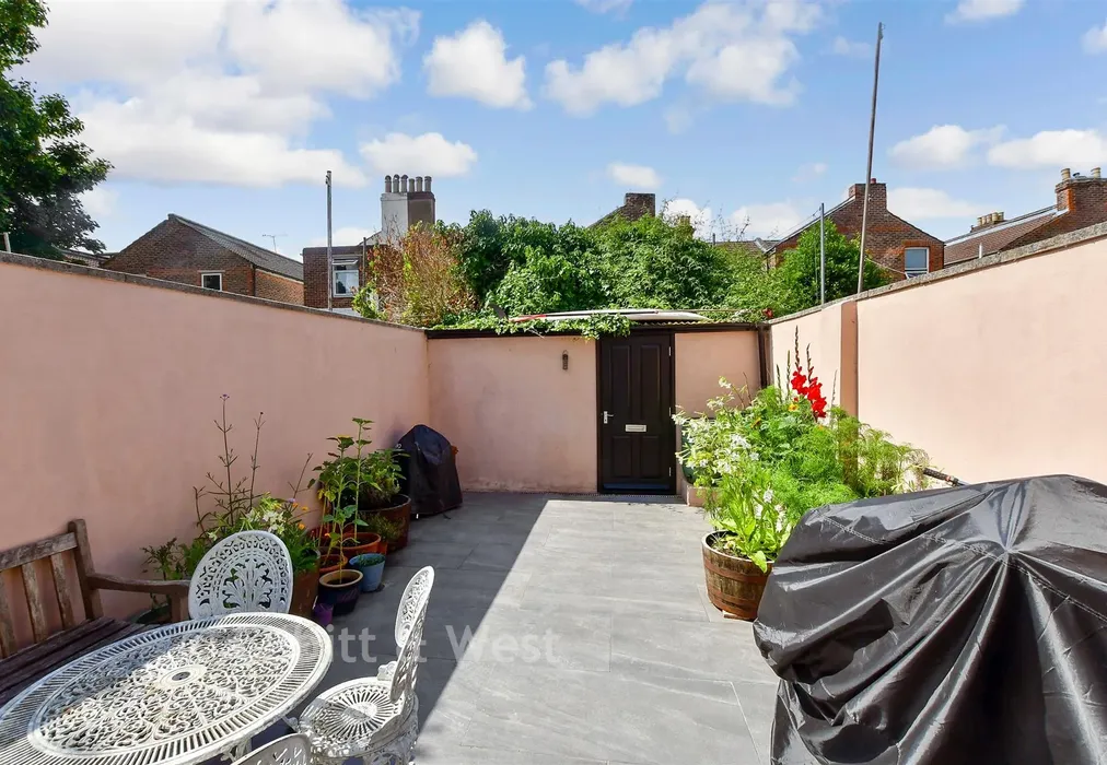 Rear Garden - Fawcett Road, Southsea, Hampshire - Wards of Kent