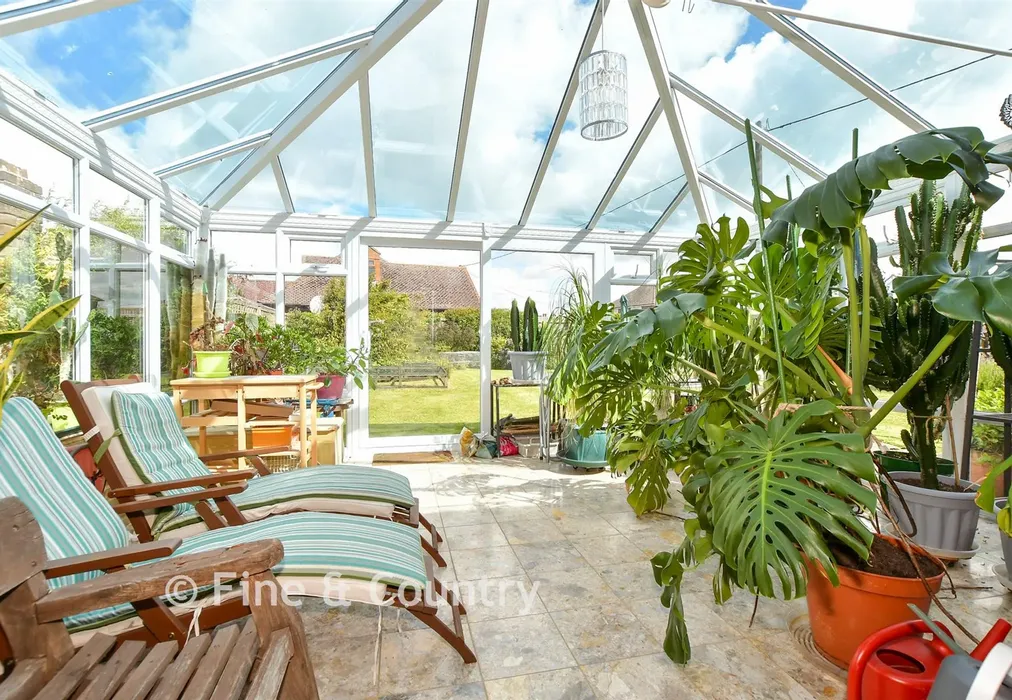 Conservatory - Old Dover Road, Capel-Le-Ferne, Kent - Wards of Kent