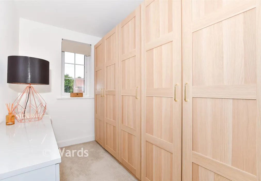 Dressing Area - Beatrix Drive, Aylesford, Kent - Wards of Kent