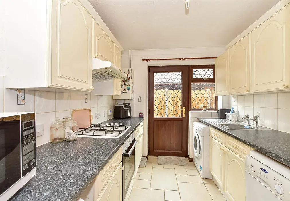 Kitchen - Megan Close, Lydd, Kent - Wards of Kent
