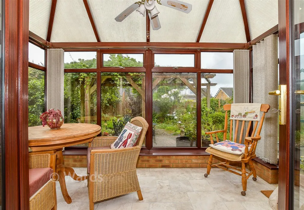 Conservatory - Megan Close, Lydd, Kent - Wards of Kent