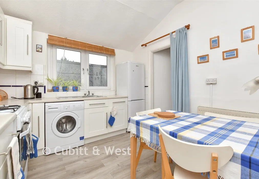 Kitchen / Diner - Carshalton Grove, Sutton, Surrey - Wards of Kent