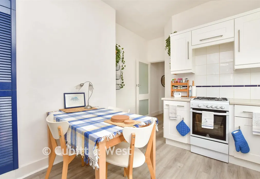 Kitchen / Diner - Carshalton Grove, Sutton, Surrey - Wards of Kent