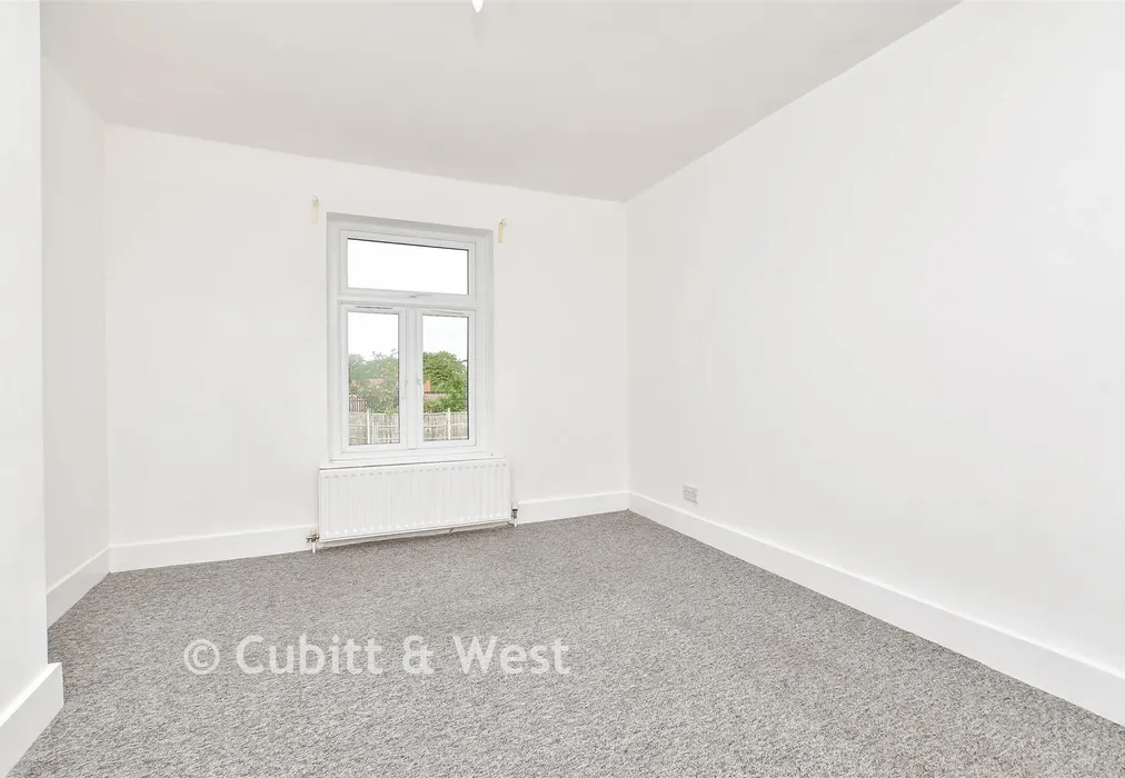 Bedroom - Birchanger Road, South Norwood - Wards of Kent