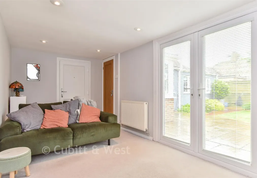 Sitting Room - Hoddern Avenue, Peacehaven, East Sussex - Wards of Kent