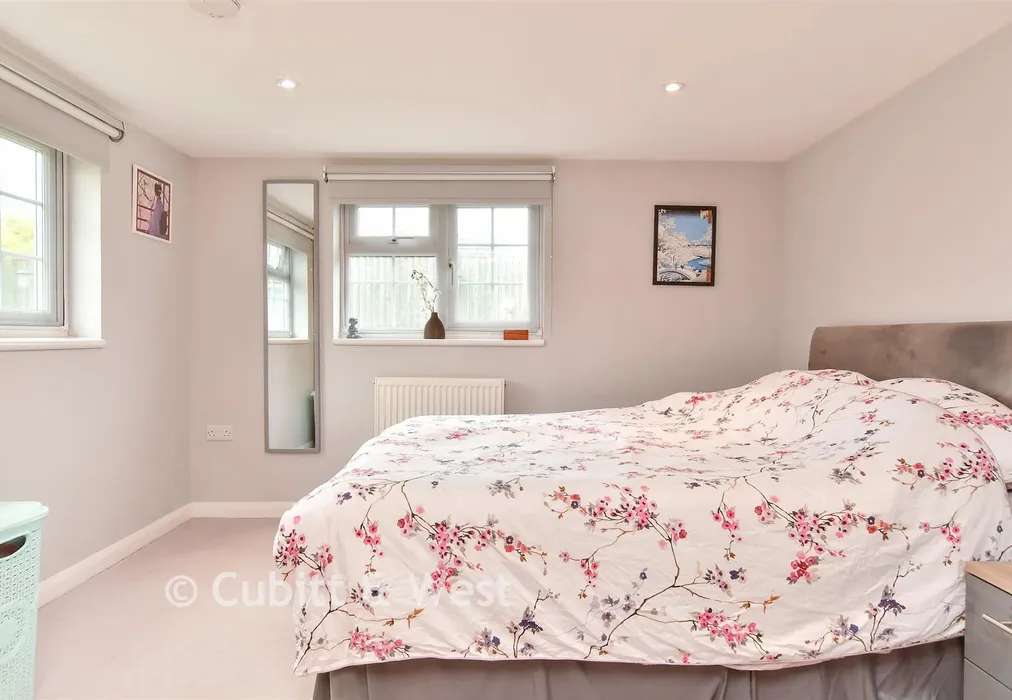 Bedroom 4 - Hoddern Avenue, Peacehaven, East Sussex - Wards of Kent