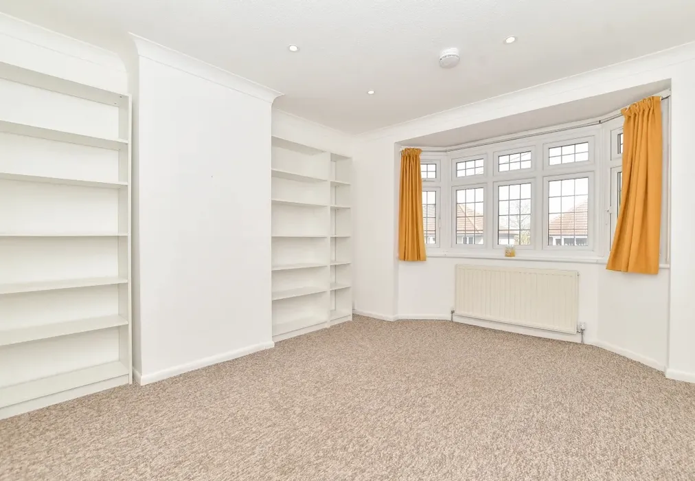  - Gubbins Lane Romford RM3 - Wards of Kent