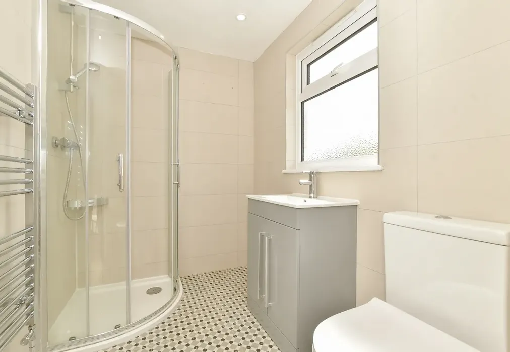  - Gubbins Lane Romford RM3 - Wards of Kent