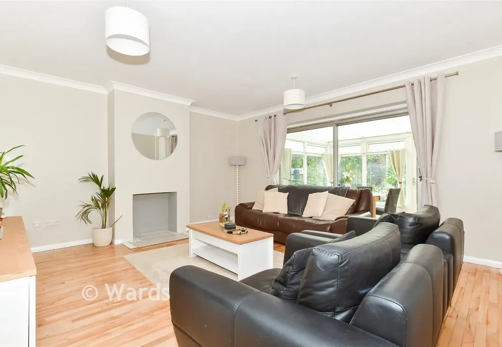 Lounge - Pembroke Road, Coxheath, Maidstone, Kent - Wards of Kent
