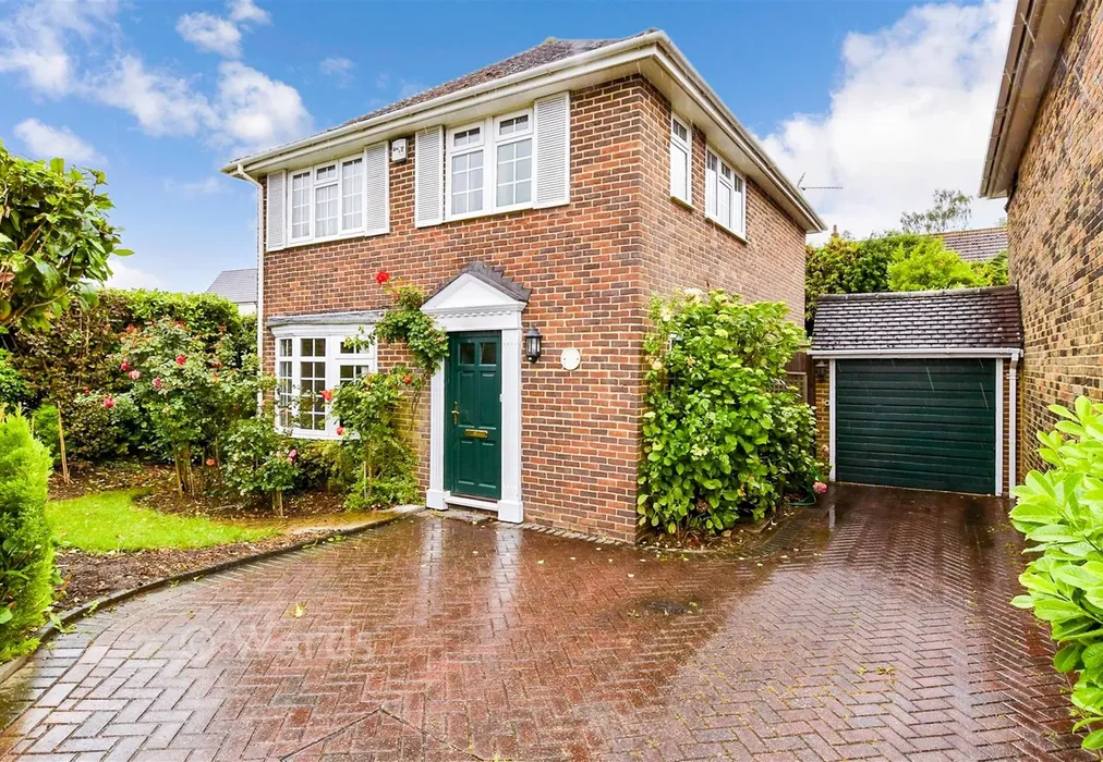 External (Web) - Georgian Drive, Coxheath, Maidstone, Kent - Wards of Kent