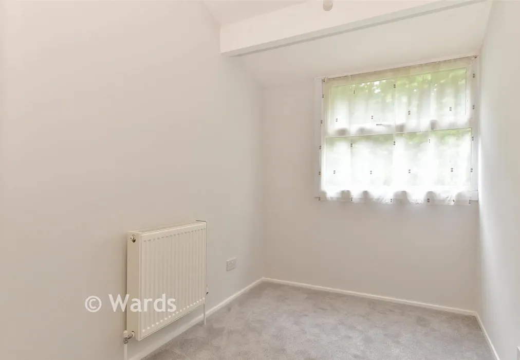 Bedroom 3 - Millfield, New Ash Green, Kent - Wards of Kent
