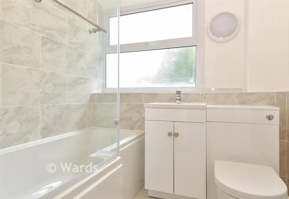 Bathroom - Millfield, New Ash Green, Kent - Wards of Kent