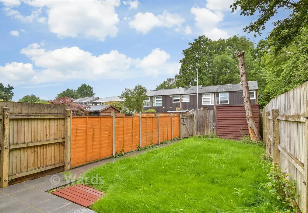 Rear Garden - Millfield, New Ash Green, Kent - Wards of Kent