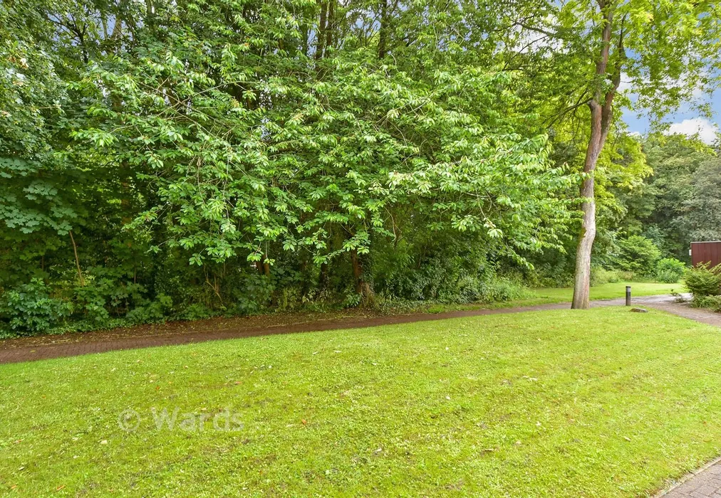Views To Front - Millfield, New Ash Green, Kent - Wards of Kent