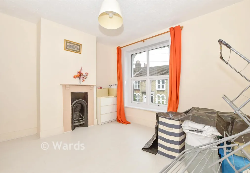 Bedroom 1 - Waterlow Road, Maidstone, Kent - Wards of Kent