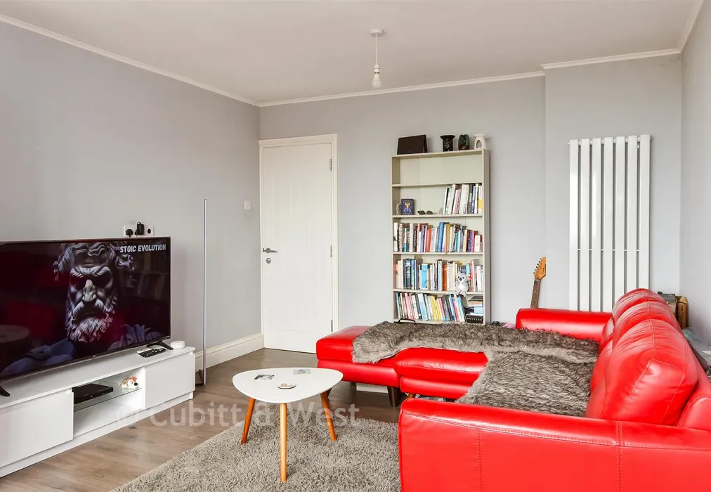 Lounge/ Kitchen - Longridge Avenue, Saltdean, Brighton, East Sussex - Wards of Kent