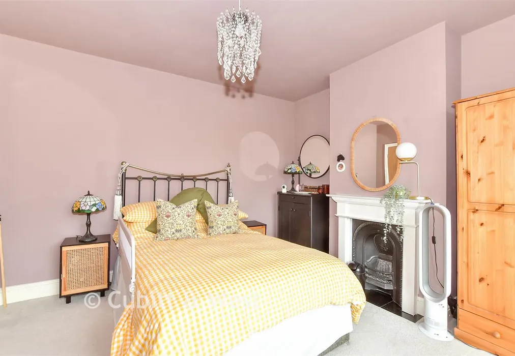 Bedroom 1 - Allcot Road, Portsmouth, Hampshire - Wards of Kent