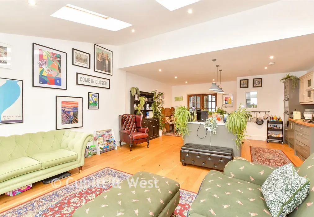 Kitchen/Dining Room - Allcot Road, Portsmouth, Hampshire - Wards of Kent
