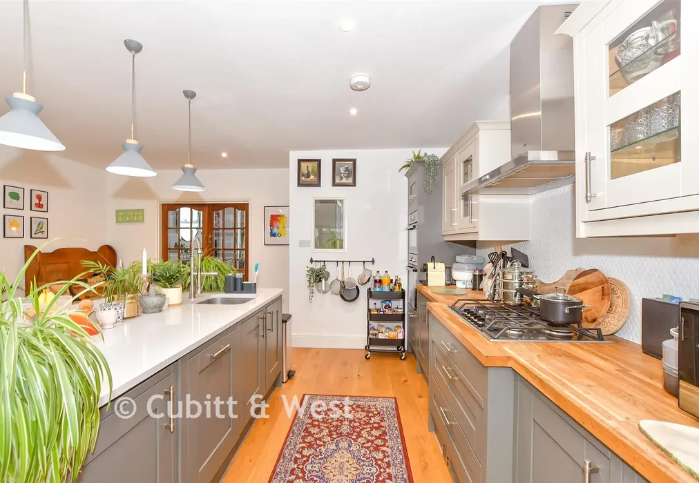 Kitchen/Dining Room - Allcot Road, Portsmouth, Hampshire - Wards of Kent