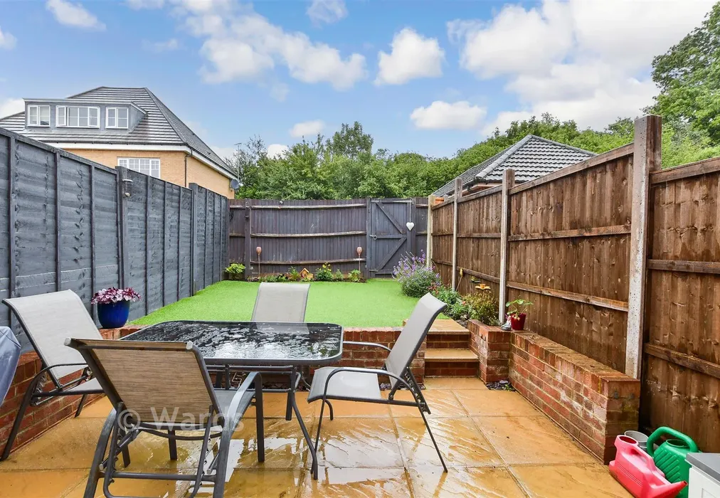 Rear Garden - Roman Way, Boughton Monchelsea, Maidstone, Kent - Wards of Kent