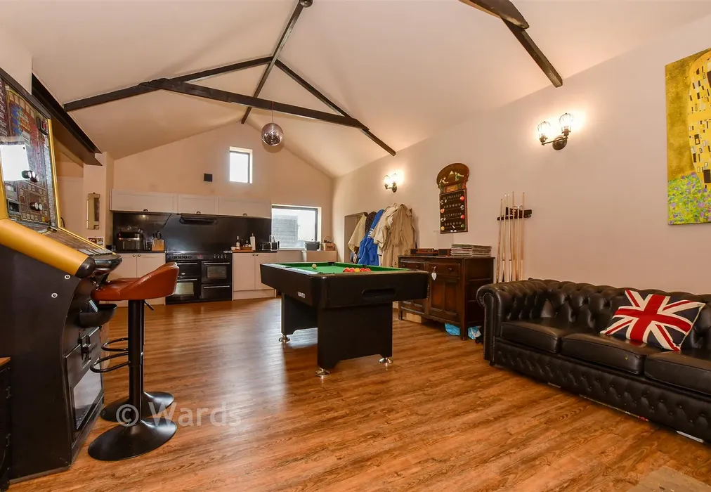 Family Area - Dover Road, Westcliffe, Kent - Wards of Kent