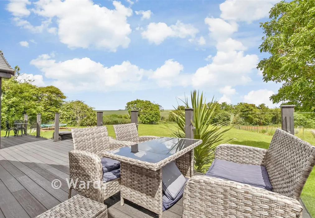 External Lifestyle Photograph - Dover Road, Westcliffe, Kent - Wards of Kent