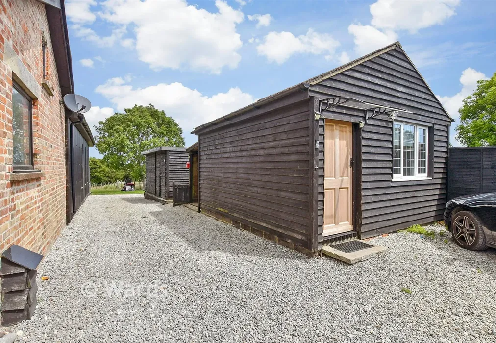 Driveway/Parking - Dover Road, Westcliffe, Kent - Wards of Kent