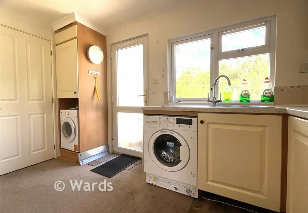 Kitchen - London Road, West Kingsdown, Kent - Wards of Kent