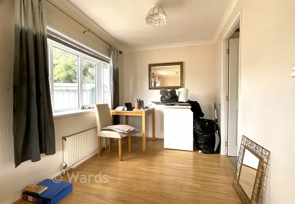 Lounge - London Road, West Kingsdown, Kent - Wards of Kent