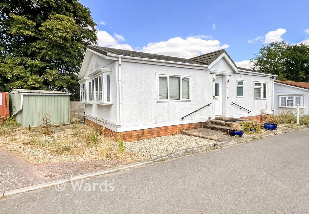 Front - London Road, West Kingsdown, Kent - Wards of Kent