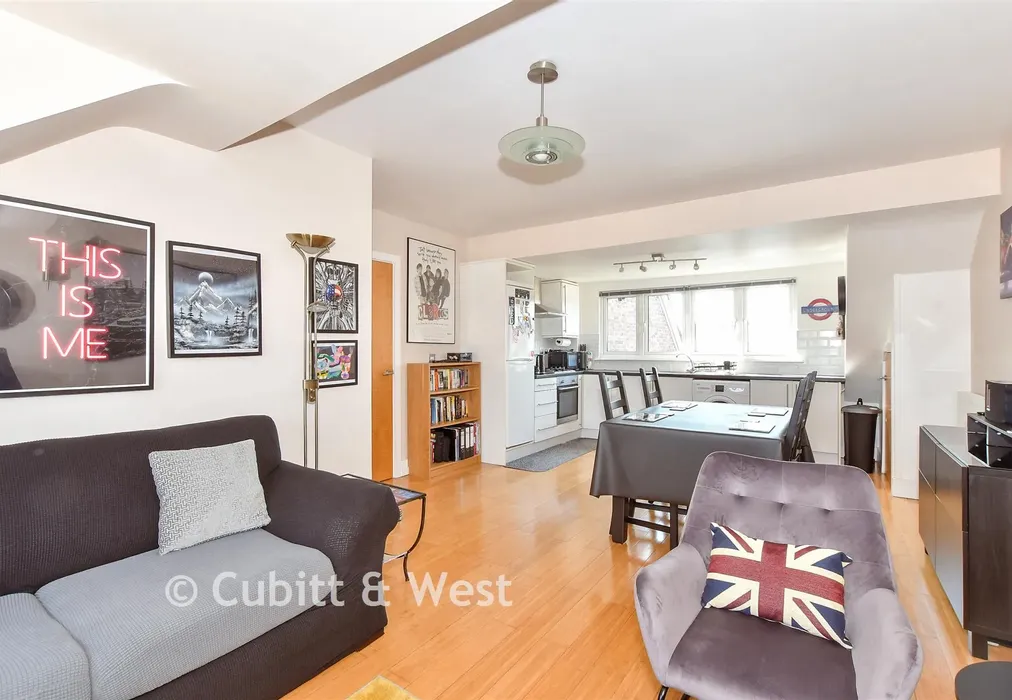 Lounge/Kitchen - Henderson Road, Southsea, Hampshire - Wards of Kent