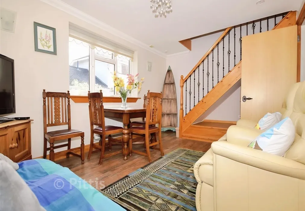 Lounge - Morton Old Road, Brading, Isle of Wight - Wards of Kent