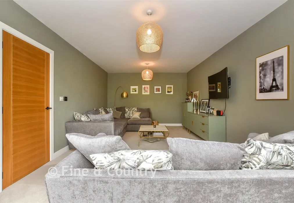 Lounge - Westcourt Lane, Shepherdswell, Dover, Kent - Wards of Kent