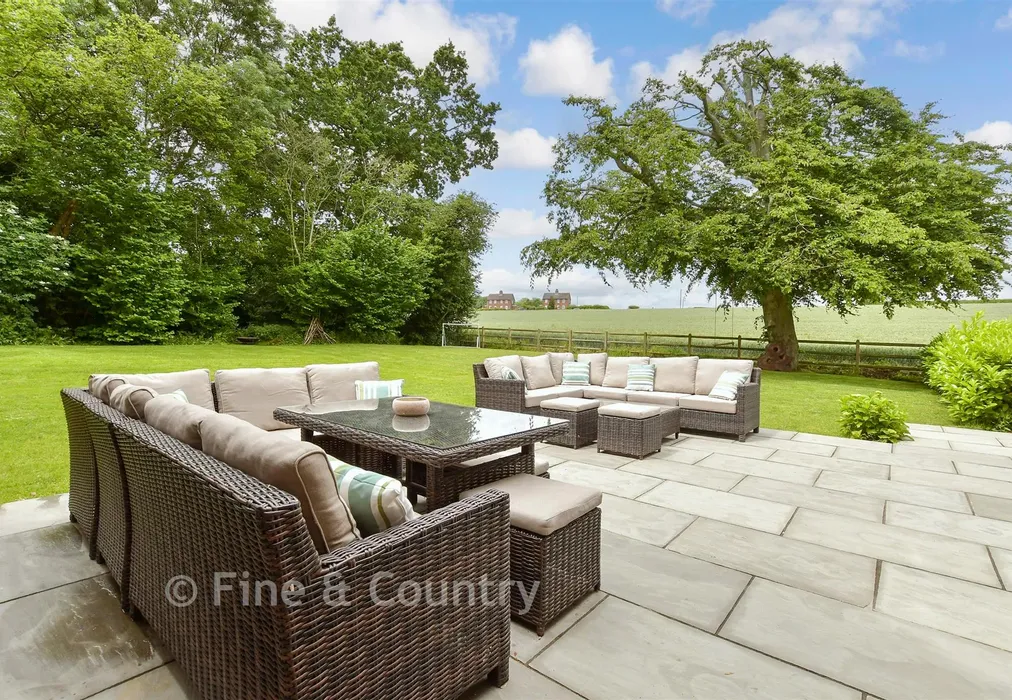 Patio / Decking - Westcourt Lane, Shepherdswell, Dover, Kent - Wards of Kent