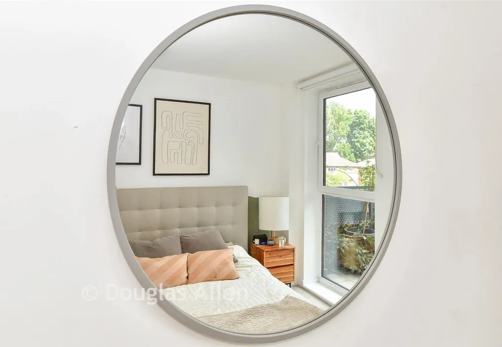 Internal Lifestyle Photograph - Lena Kennedy Close, Chingford - Wards of Kent