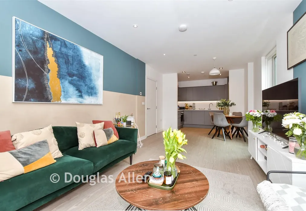 Lounge/Diner - Lena Kennedy Close, Chingford - Wards of Kent