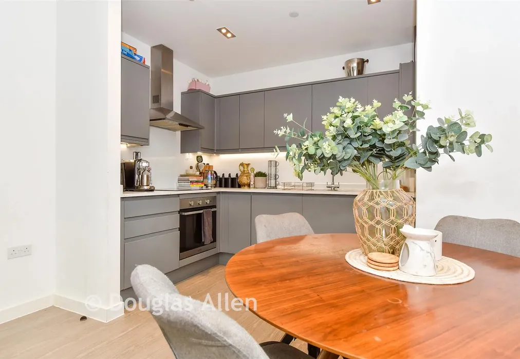 Internal Lifestyle Photograph - Lena Kennedy Close, Chingford - Wards of Kent