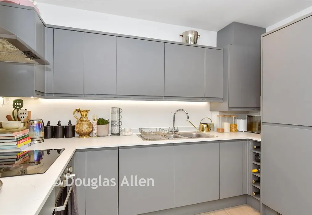 Kitchen - Lena Kennedy Close, Chingford - Wards of Kent