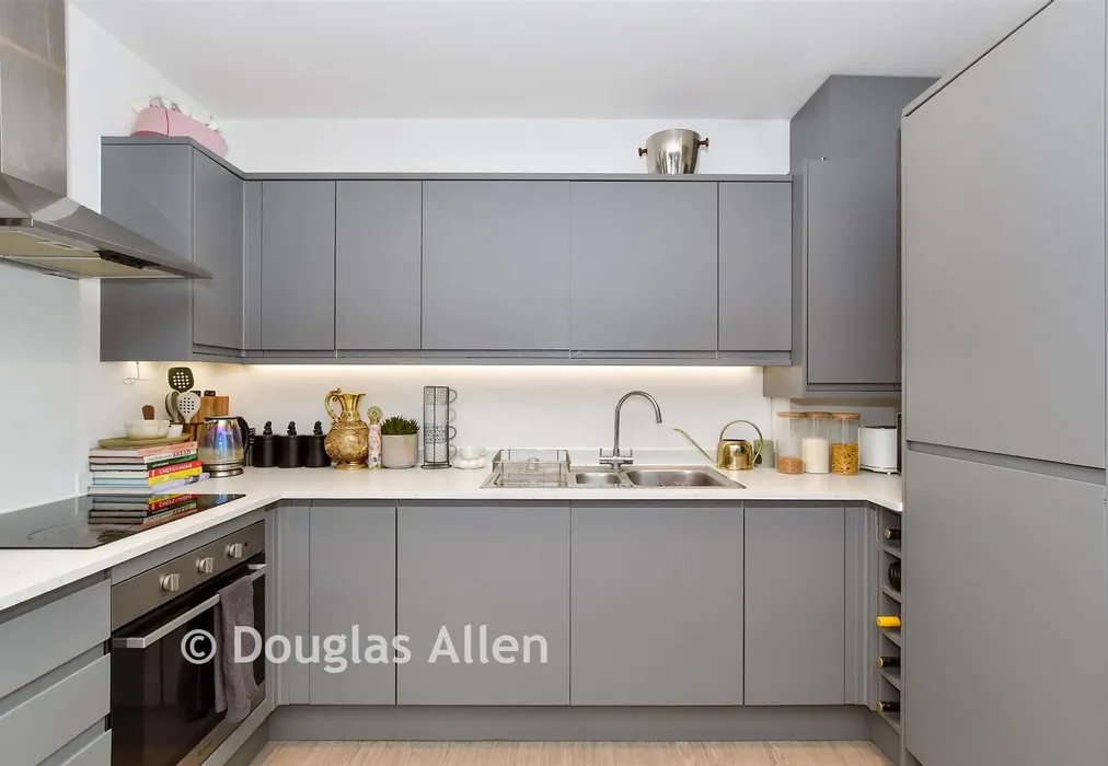 Kitchen - Lena Kennedy Close, Chingford - Wards of Kent