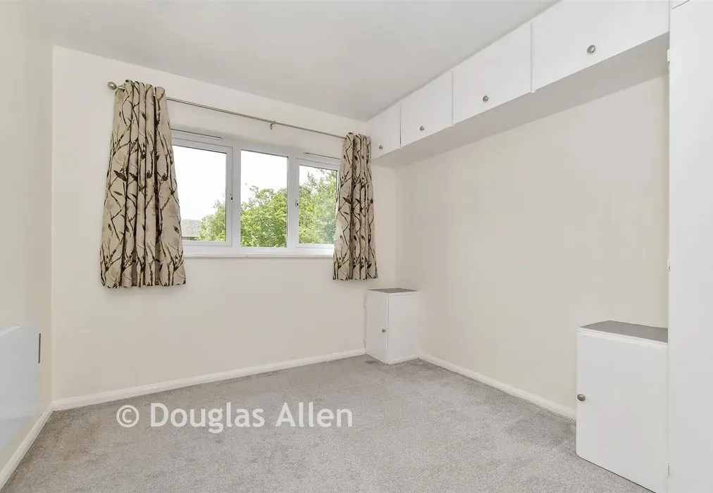 Bedroom - Higham Station Avenue, Chingford - Wards of Kent