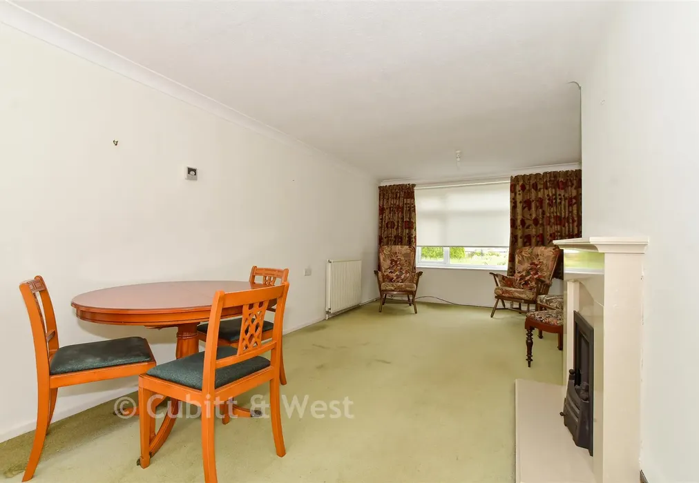 Lounge/Dining Room - Constable Road, Crawley, West Sussex - Wards of Kent